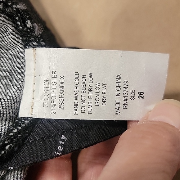 Articles of Society Size 26 "Daisy Short" in color "Cave" (Washed Black) NEW NWT - Picture 10 of 11